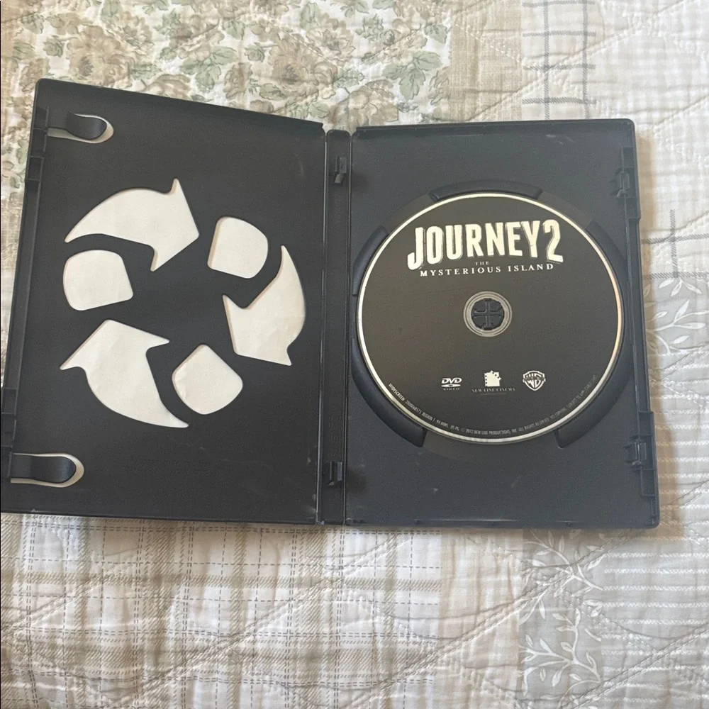 Journey 2: The Mysterious Island DVD